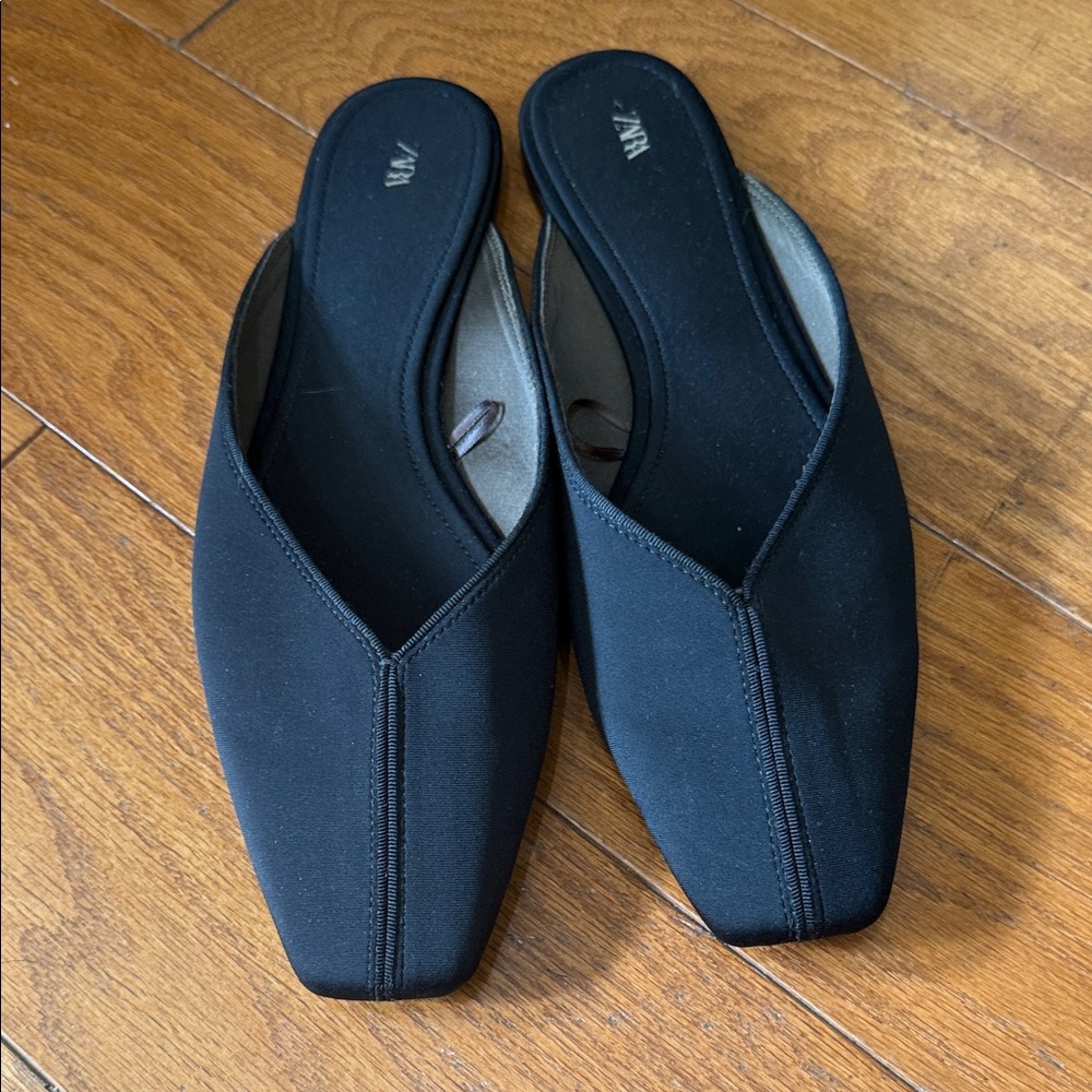 Zara Black V-Cut Mules for Women. Sz 9